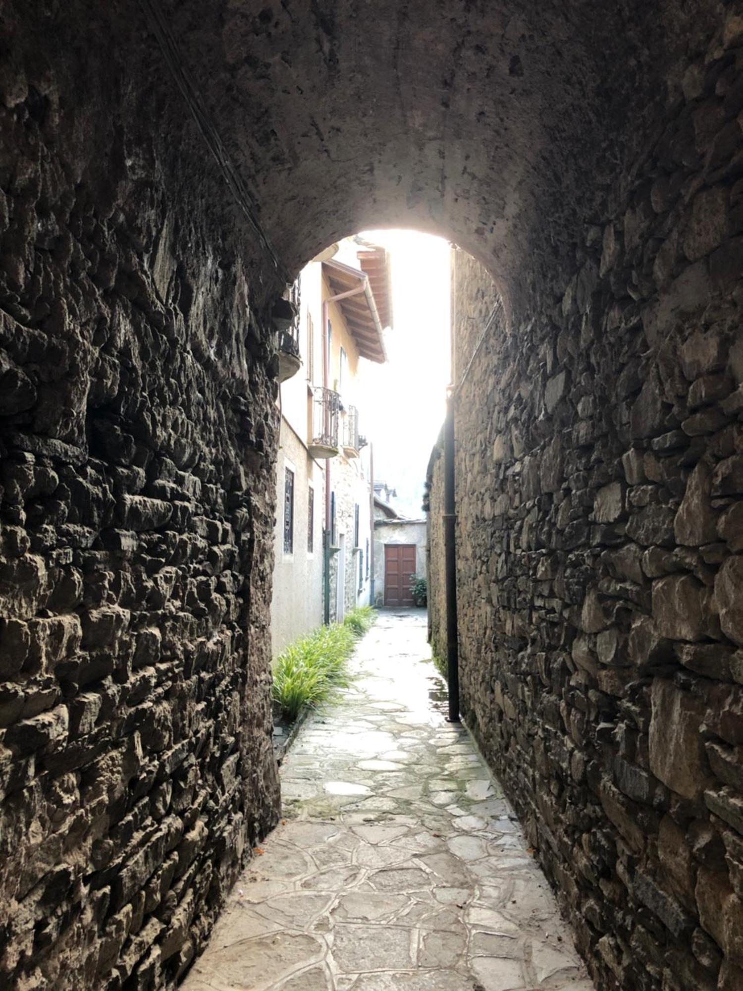 Appartamento Vacanze Al Lago Orta San Giulio Luaran gambar